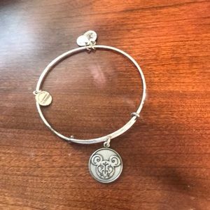Alex and Ani DISNEY Mickey Mouse Bracelet qSilver